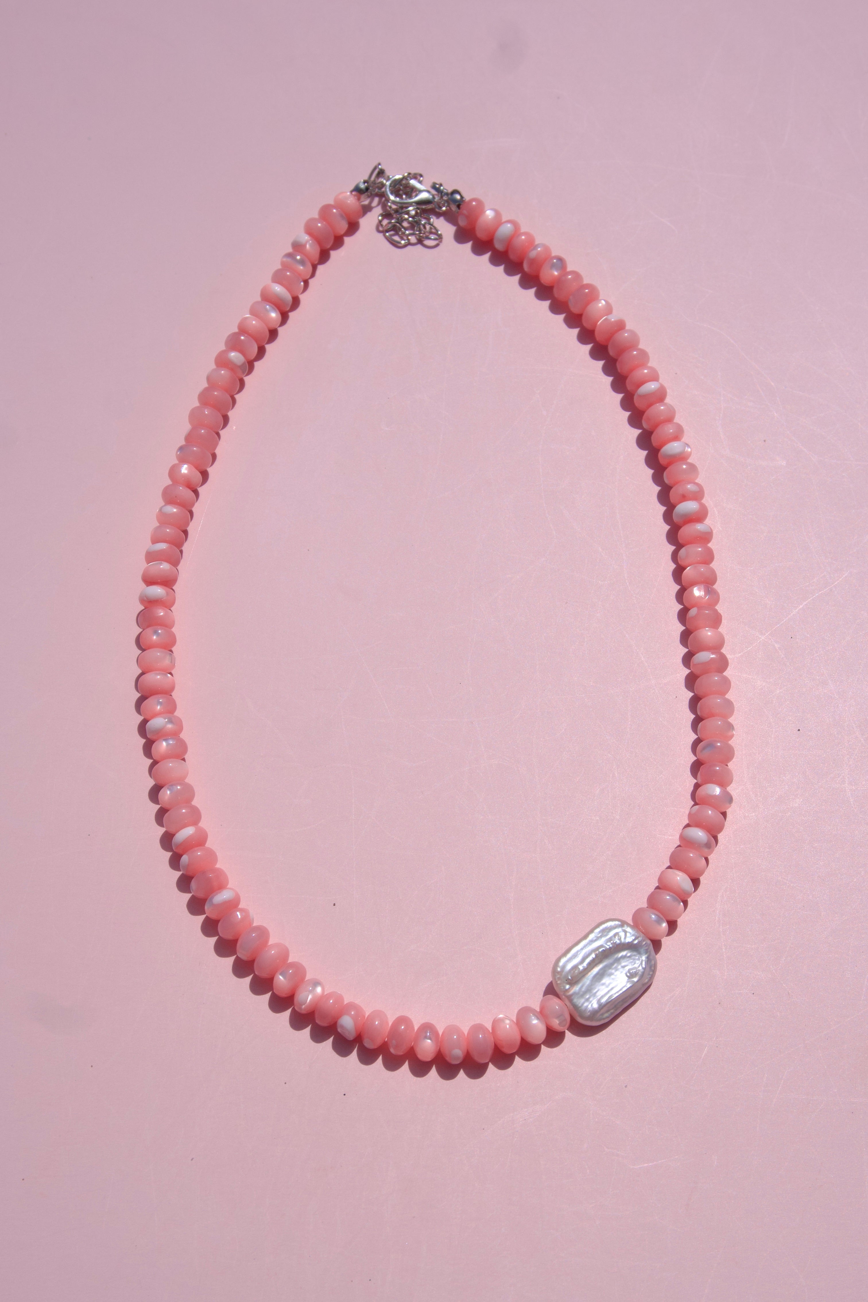 Pink+pearl cateye necklace