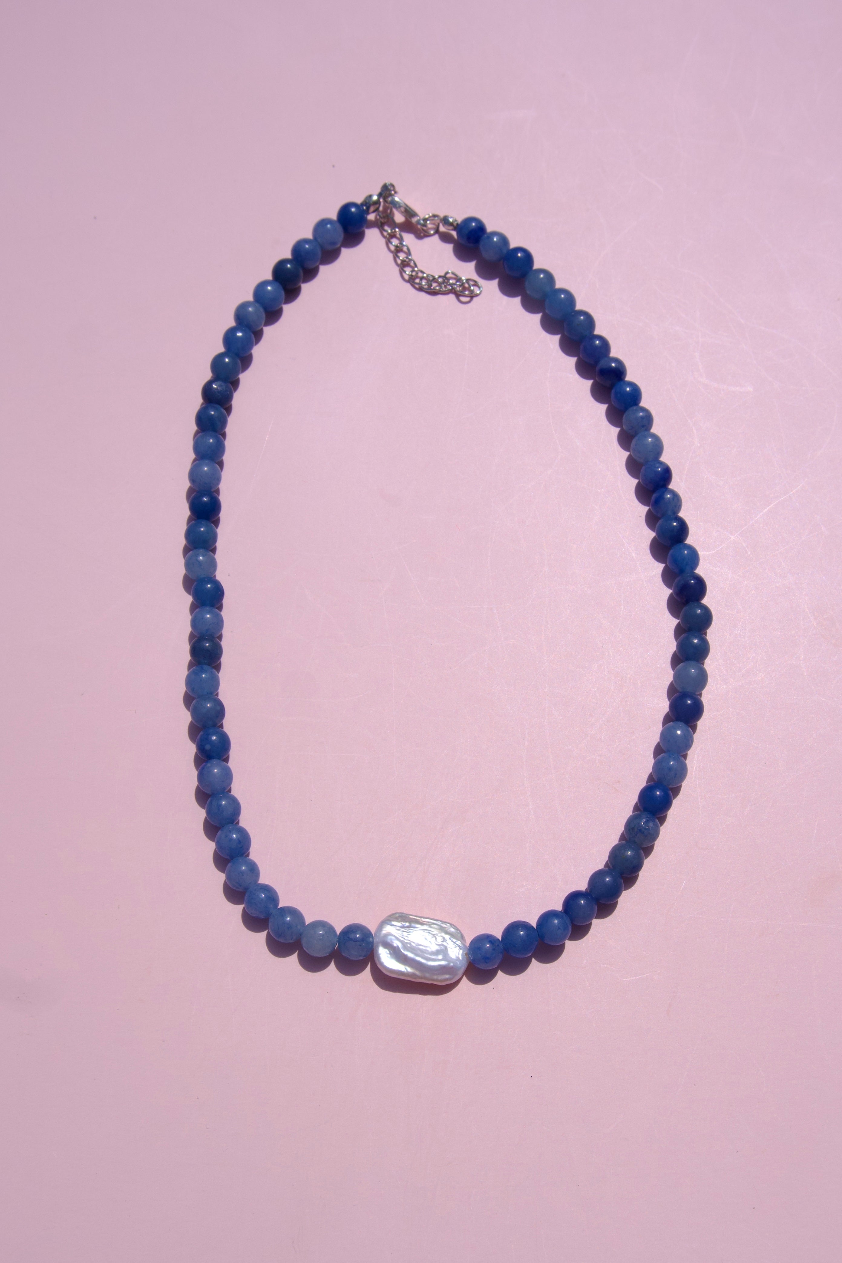 Blue+pearl necklace