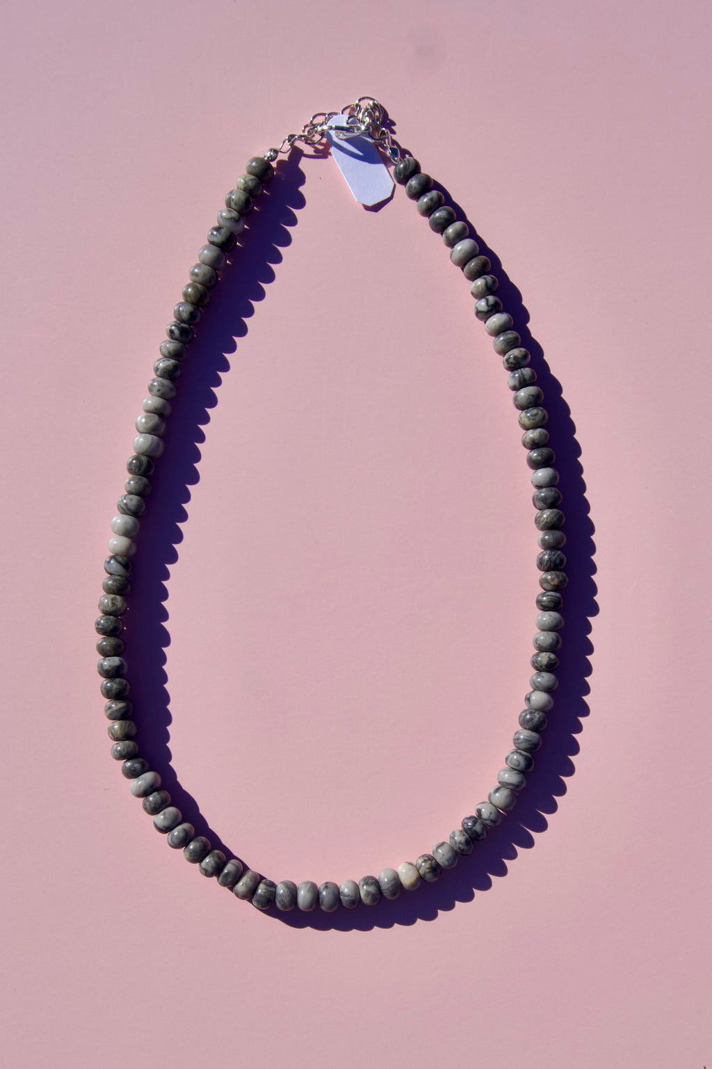 The gray marble necklace