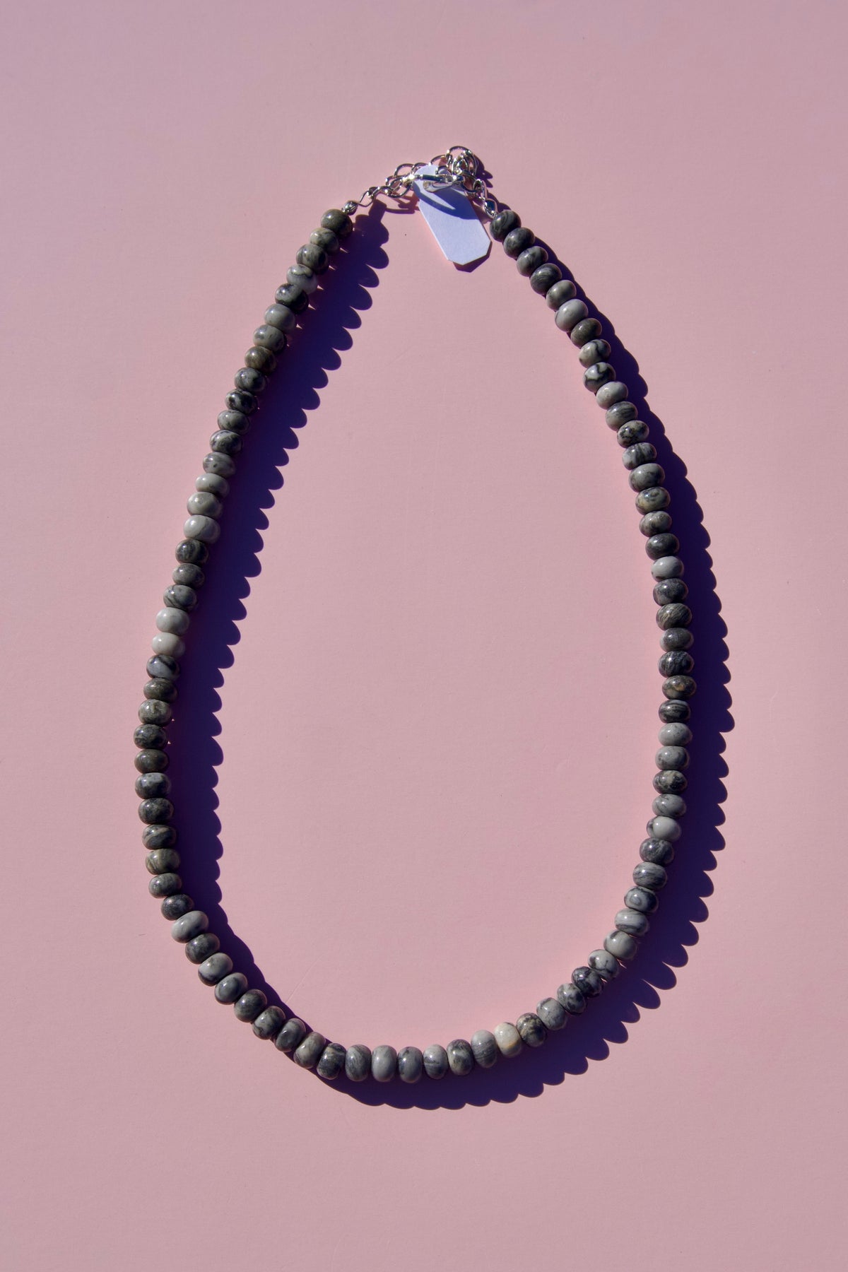 The gray marble necklace