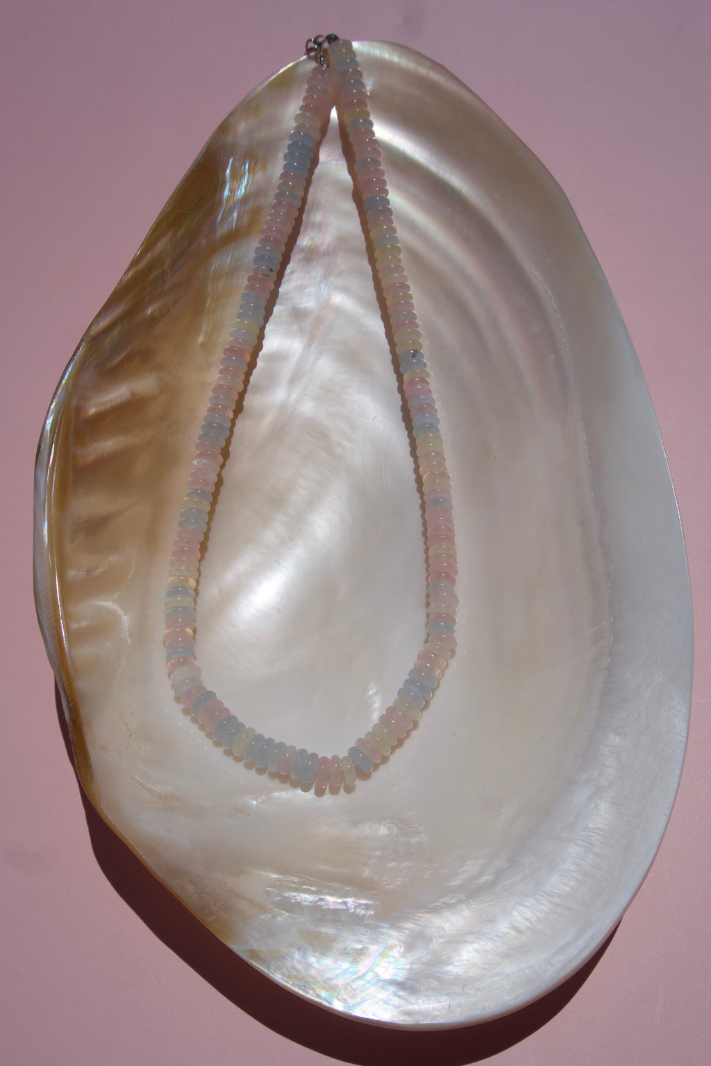 Petite iridescent  necklace ￼