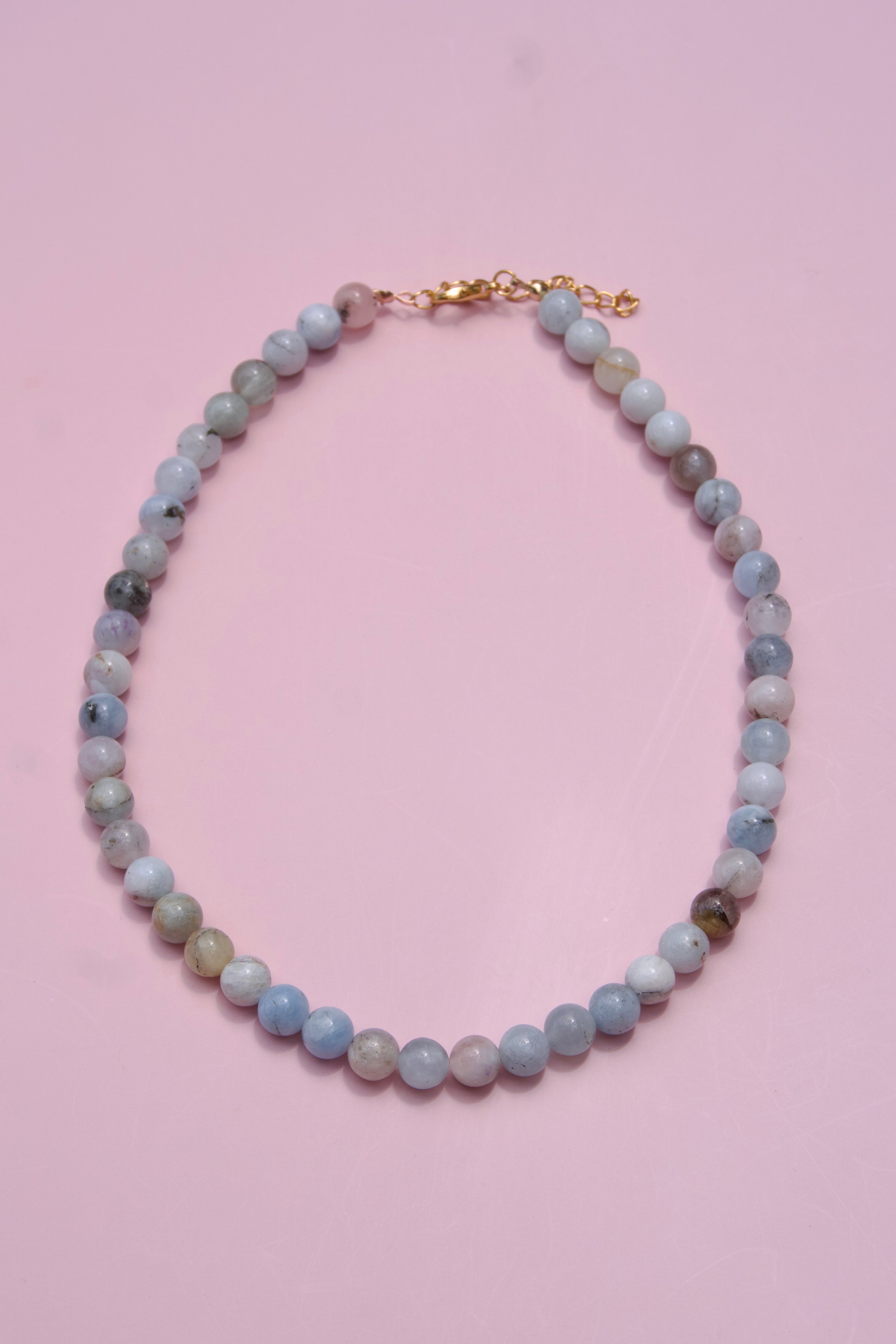 Marbled neutrals beaded necklace-with gold tone hardware
