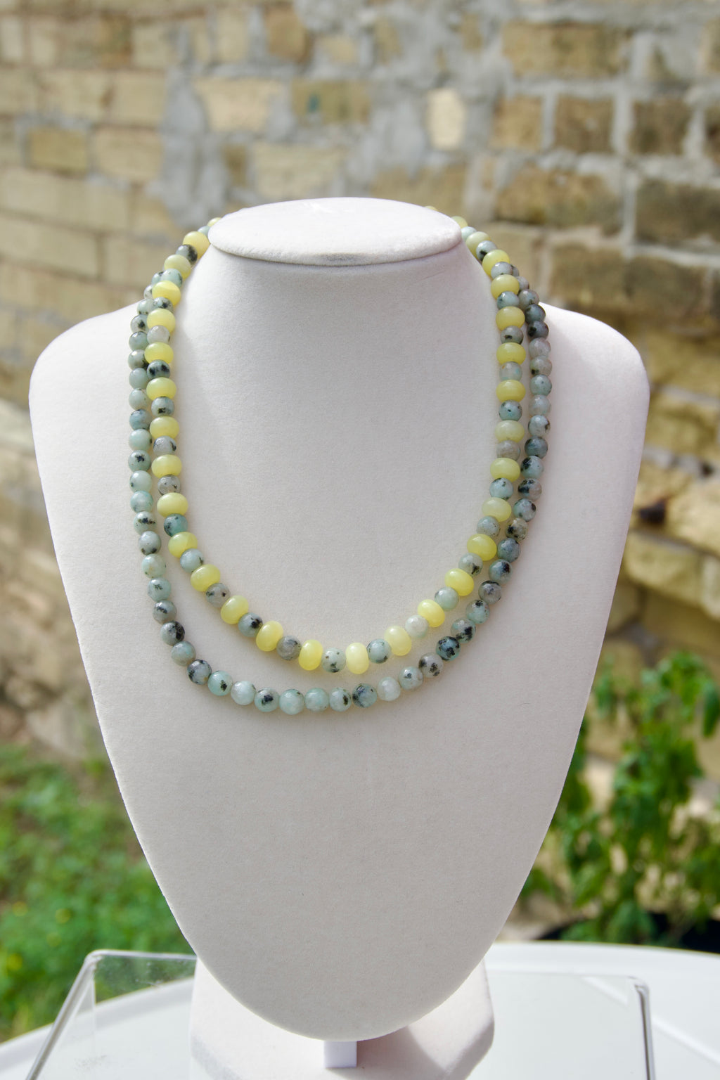 The kiwi lemon necklace