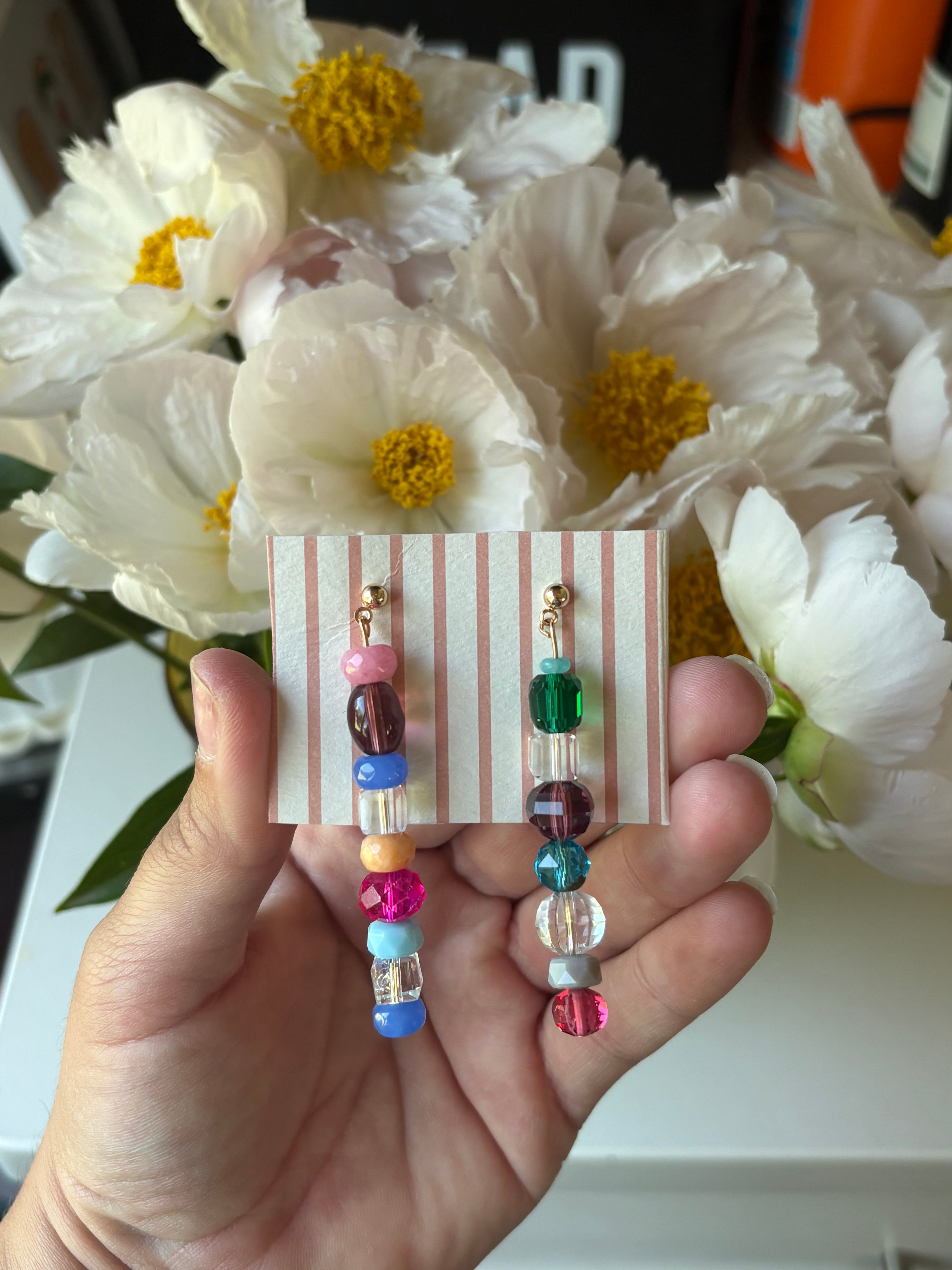Mismatched earrings 1/2